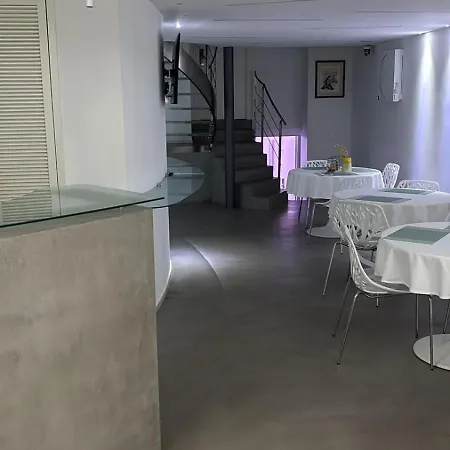 A Spasso Nel Tempo 3*