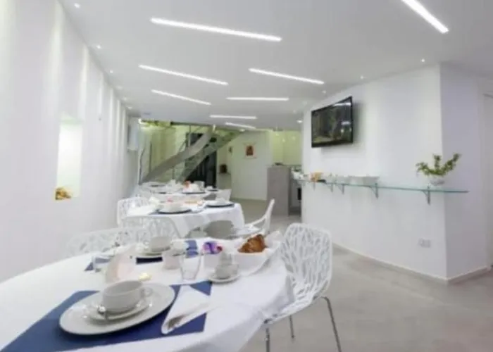 Frühstückspension A Spasso Nel Tempo